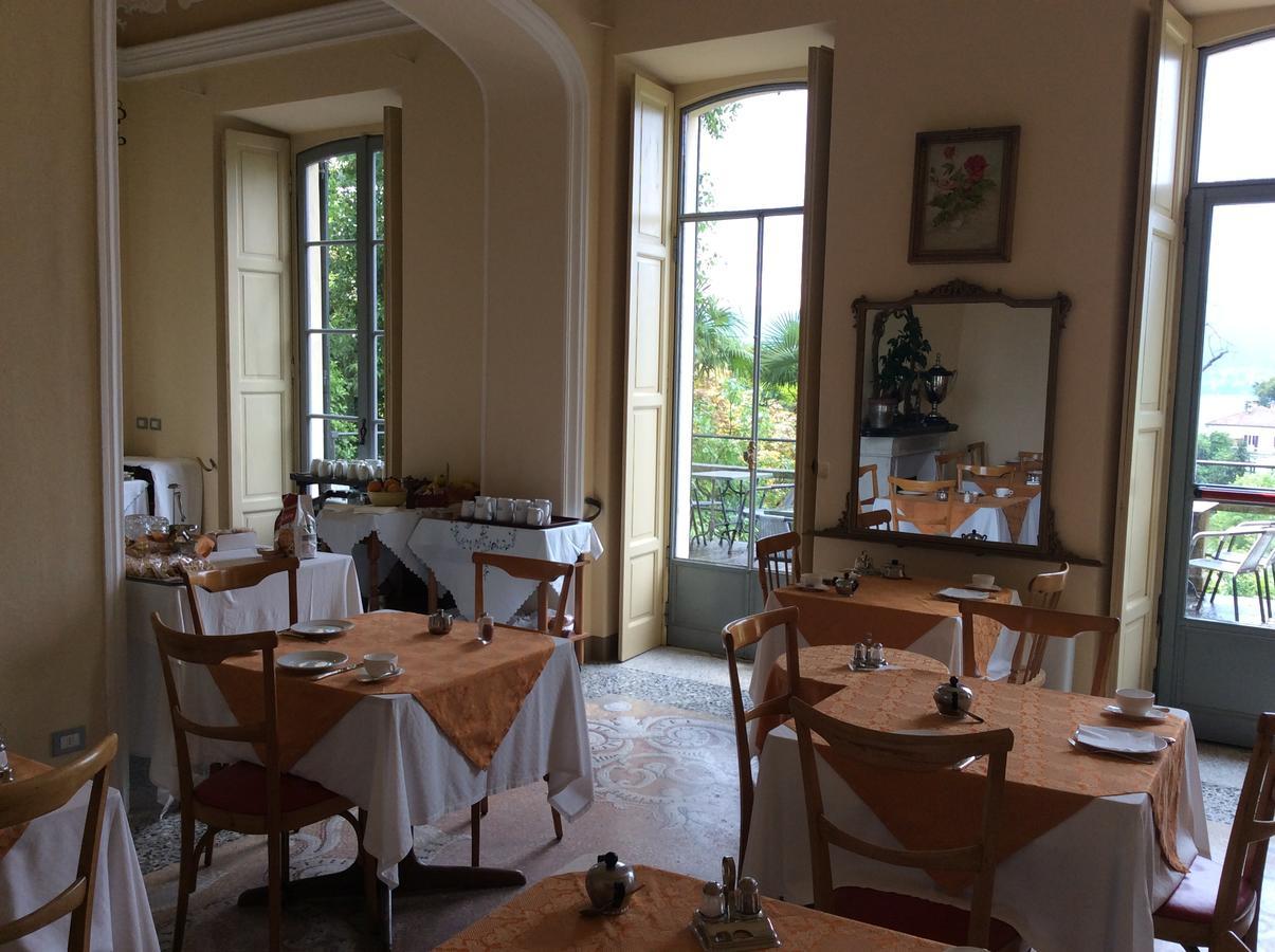 Hotel Villa Della Quercia Verbania Exteriör bild